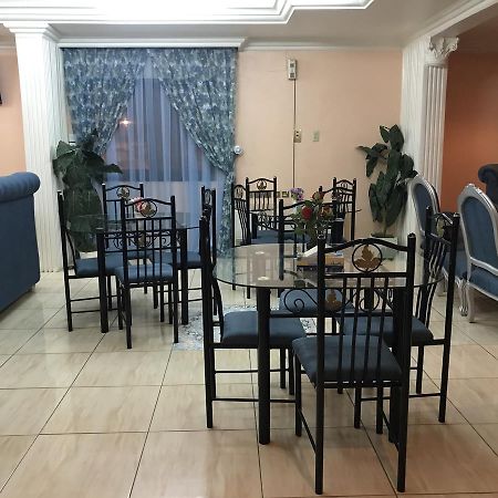 Al Musafer Hotel Riyadh Рияд Екстериор снимка
