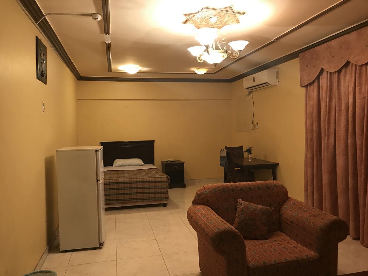 Al Musafer Hotel Riyadh Рияд Екстериор снимка