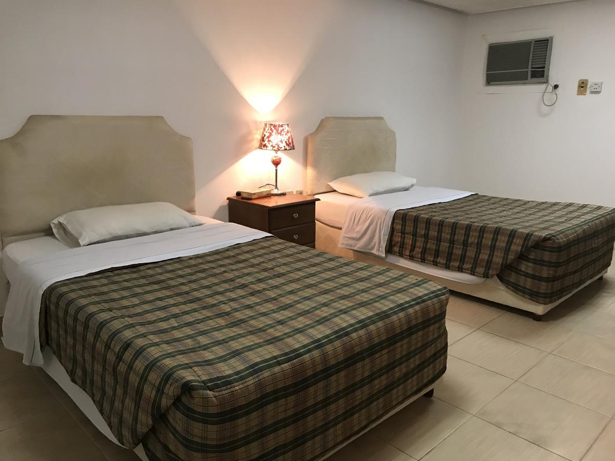 Al Musafer Hotel Riyadh Рияд Екстериор снимка