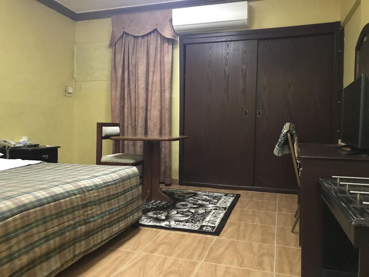 Al Musafer Hotel Riyadh Рияд Екстериор снимка